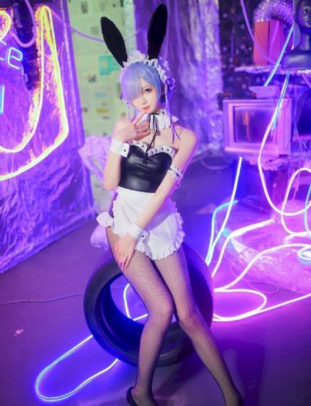 欧美日韩久久精品二区三区_高清在线播放观看